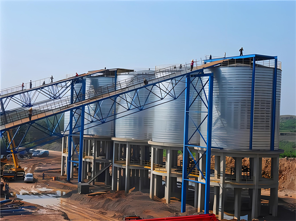 新巴尔虎右螺旋钢板仓